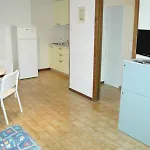 Cozy Flat 50mt From The Lignano Sabbiadoro