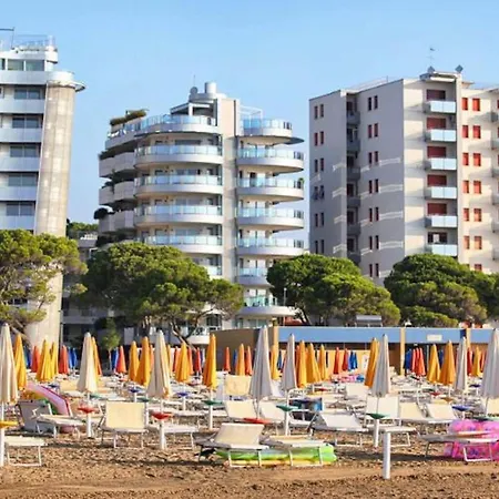 Apartment Cozy Flat 50mt From The Lignano Sabbiadoro
