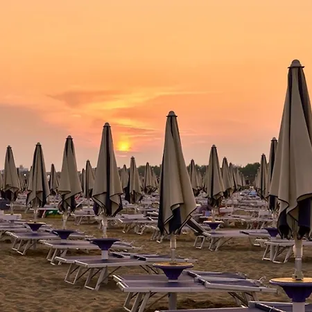 Cozy Flat 50mt From The Lignano Sabbiadoro